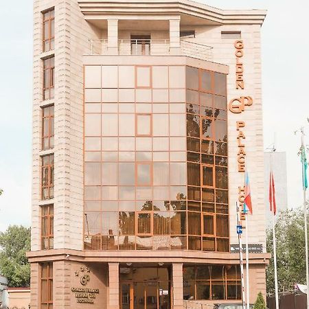 Golden Palace Hotel Almaty Esterno foto